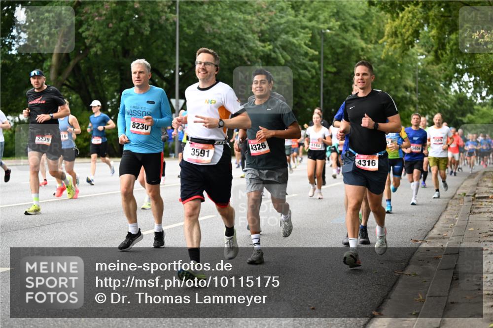 06.09.2026 - CURREX Alsterlauf Dr. Thomas Lammeyer http://msf.ph/oto/10115175 06.09.2026 09:09:56 Laufen 2239, 16, 8230, 3591, 4326, 6144, 4316, 5656 meine-sportfotos.de