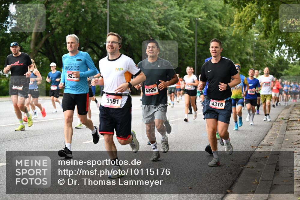 06.09.2026 - CURREX Alsterlauf Dr. Thomas Lammeyer http://msf.ph/oto/10115176 06.09.2026 09:09:56 Laufen 2239, 823, 3591, 4326, 4316, 5656 meine-sportfotos.de