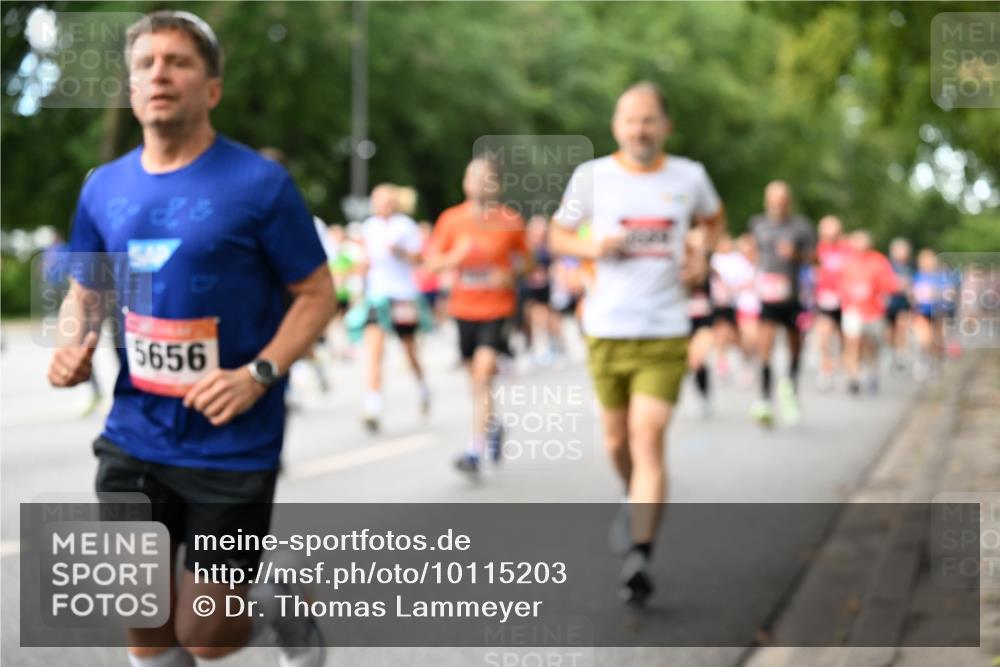 06.09.2026 - CURREX Alsterlauf Dr. Thomas Lammeyer http://msf.ph/oto/10115203 06.09.2026 09:10:00 Laufen 5656 meine-sportfotos.de