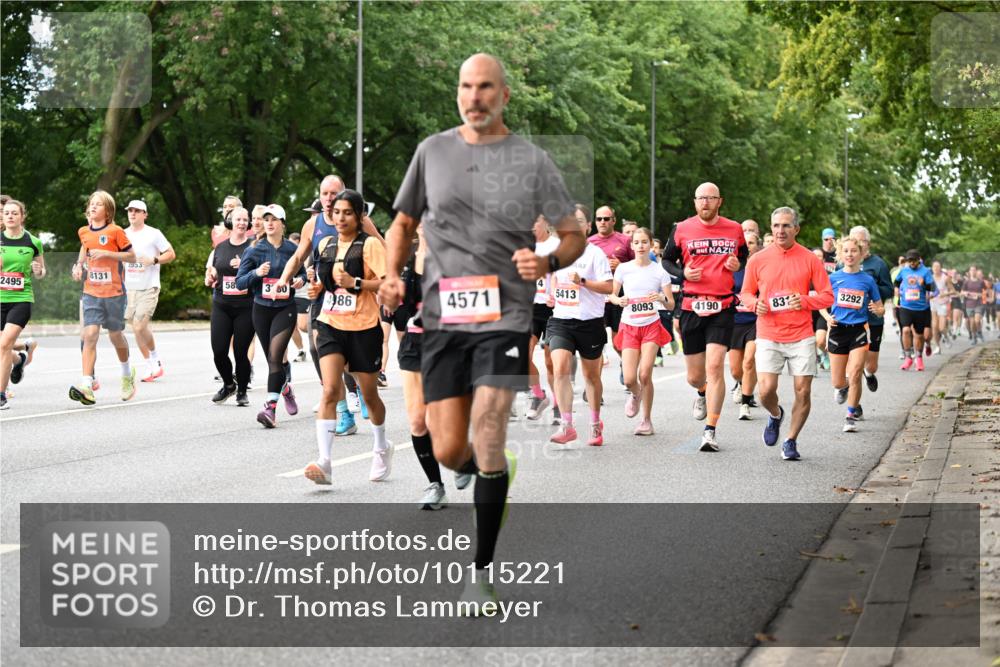 06.09.2026 - CURREX Alsterlauf Dr. Thomas Lammeyer http://msf.ph/oto/10115221 06.09.2026 09:10:03 Laufen 2495, 8131, 3953, 58, 300, 486, 4571, 5413, 8093, 4190, 83, 3292 meine-sportfotos.de
