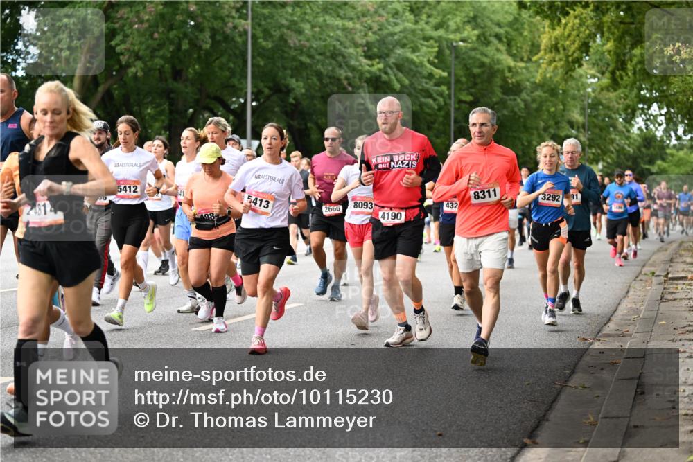 06.09.2026 - CURREX Alsterlauf Dr. Thomas Lammeyer http://msf.ph/oto/10115230 06.09.2026 09:10:04 Laufen 5412, 41, 5413, 4984, 8311, 2666, 8093, 3292, 91, 432, 4190 meine-sportfotos.de