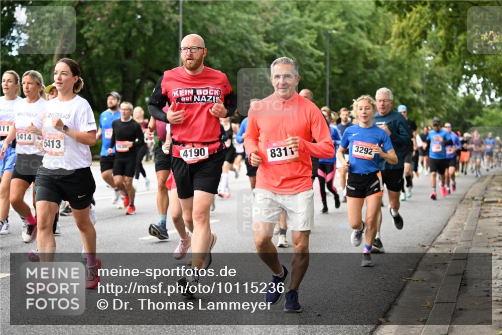 06.09.2026 - CURREX Alsterlauf Dr. Thomas Lammeyer http://msf.ph/oto/10115236 06.09.2026 09:10:05 Laufen 00, 11, 5414, 5413, 4190, 8311, 3292 meine-sportfotos.de