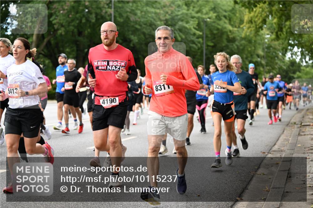 06.09.2026 - CURREX Alsterlauf Dr. Thomas Lammeyer http://msf.ph/oto/10115237 06.09.2026 09:10:05 Laufen 5412, 4190, 8311, 3252 meine-sportfotos.de