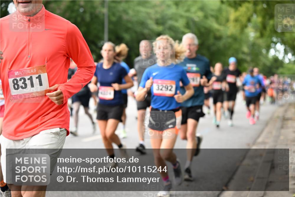 06.09.2026 - CURREX Alsterlauf Dr. Thomas Lammeyer http://msf.ph/oto/10115244 06.09.2026 09:10:06 Laufen 8311, 3292 meine-sportfotos.de