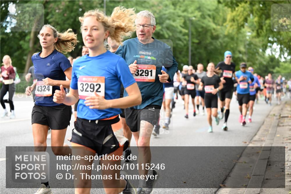 06.09.2026 - CURREX Alsterlauf Dr. Thomas Lammeyer http://msf.ph/oto/10115246 06.09.2026 09:10:07 Laufen 4324, 3292, 3291 meine-sportfotos.de