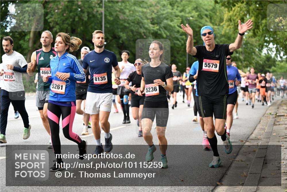 06.09.2026 - CURREX Alsterlauf Dr. Thomas Lammeyer http://msf.ph/oto/10115259 06.09.2026 09:10:09 Laufen 4135, 4667, 5261, 8135, 5236, 5579, 96 meine-sportfotos.de