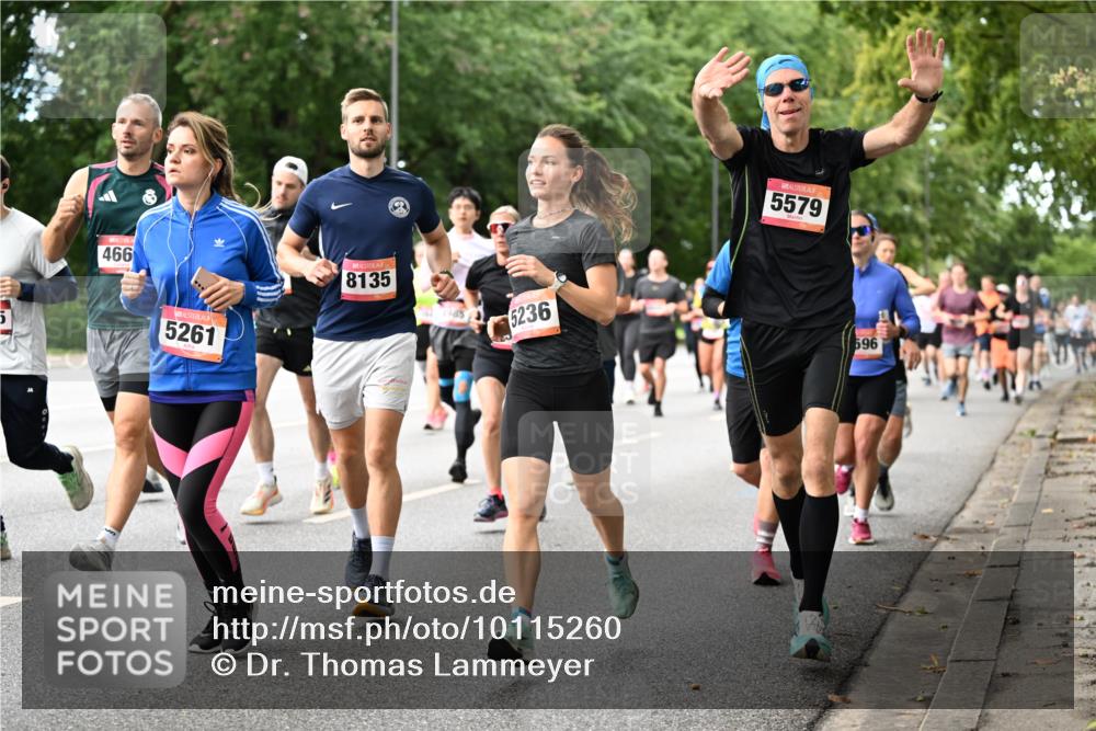 06.09.2026 - CURREX Alsterlauf Dr. Thomas Lammeyer http://msf.ph/oto/10115260 06.09.2026 09:10:09 Laufen 466, 5261, 8135, 985, 5236, 5579, 596 meine-sportfotos.de