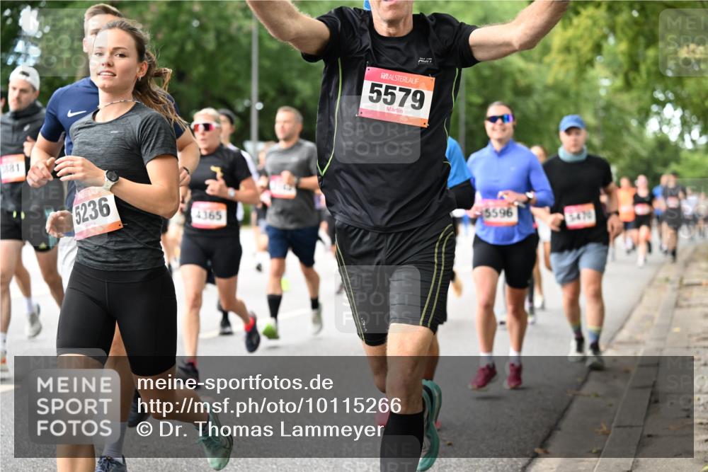 06.09.2026 - CURREX Alsterlauf Dr. Thomas Lammeyer http://msf.ph/oto/10115266 06.09.2026 09:10:09 Laufen 881, 5236, 4365, 5579, 5596, 5470 meine-sportfotos.de