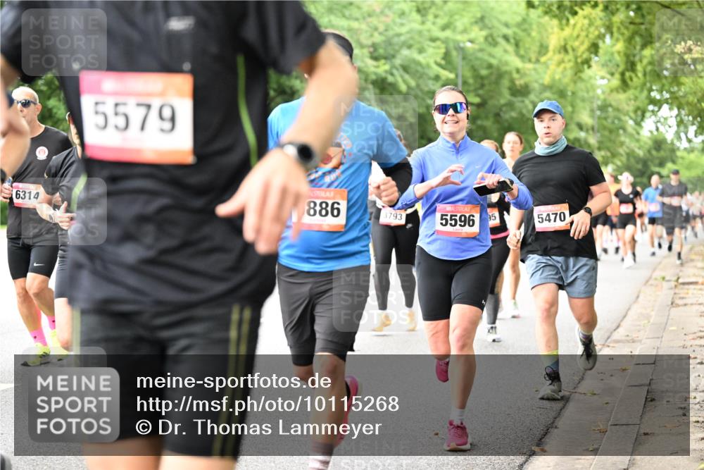 06.09.2026 - CURREX Alsterlauf Dr. Thomas Lammeyer http://msf.ph/oto/10115268 06.09.2026 09:10:10 Laufen 6314, 5579, 886, 3793, 5596, 95, 5470 meine-sportfotos.de