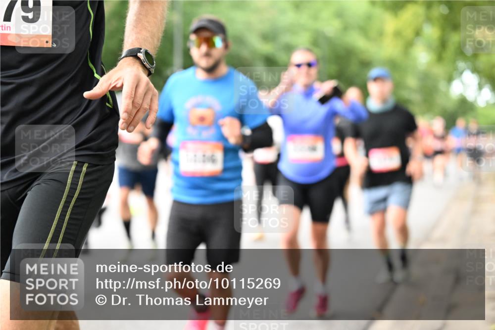 06.09.2026 - CURREX Alsterlauf Dr. Thomas Lammeyer http://msf.ph/oto/10115269 06.09.2026 09:10:10 Laufen 79 meine-sportfotos.de