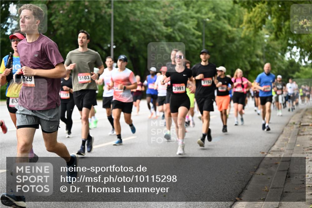 06.09.2026 - CURREX Alsterlauf Dr. Thomas Lammeyer http://msf.ph/oto/10115298 06.09.2026 09:10:14 Laufen 63, 529, 13772, 5103, 3991, 3152 meine-sportfotos.de