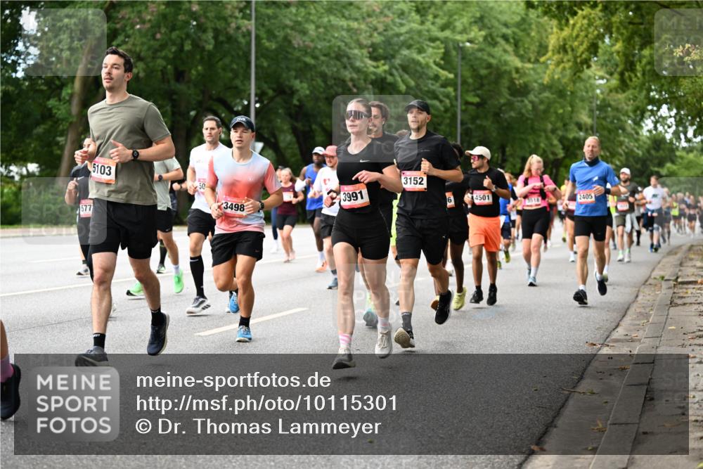 06.09.2026 - CURREX Alsterlauf Dr. Thomas Lammeyer http://msf.ph/oto/10115301 06.09.2026 09:10:15 Laufen 577, 5103, 50, 3498, 3991, 3152, 6, 4501, 3518, 2405 meine-sportfotos.de