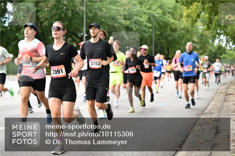 06.09.2026 - CURREX Alsterlauf Dr. Thomas Lammeyer http://msf.ph/oto/10115306 06.09.2026 09:10:16 Laufen 3498, 3991, 3152 meine-sportfotos.de