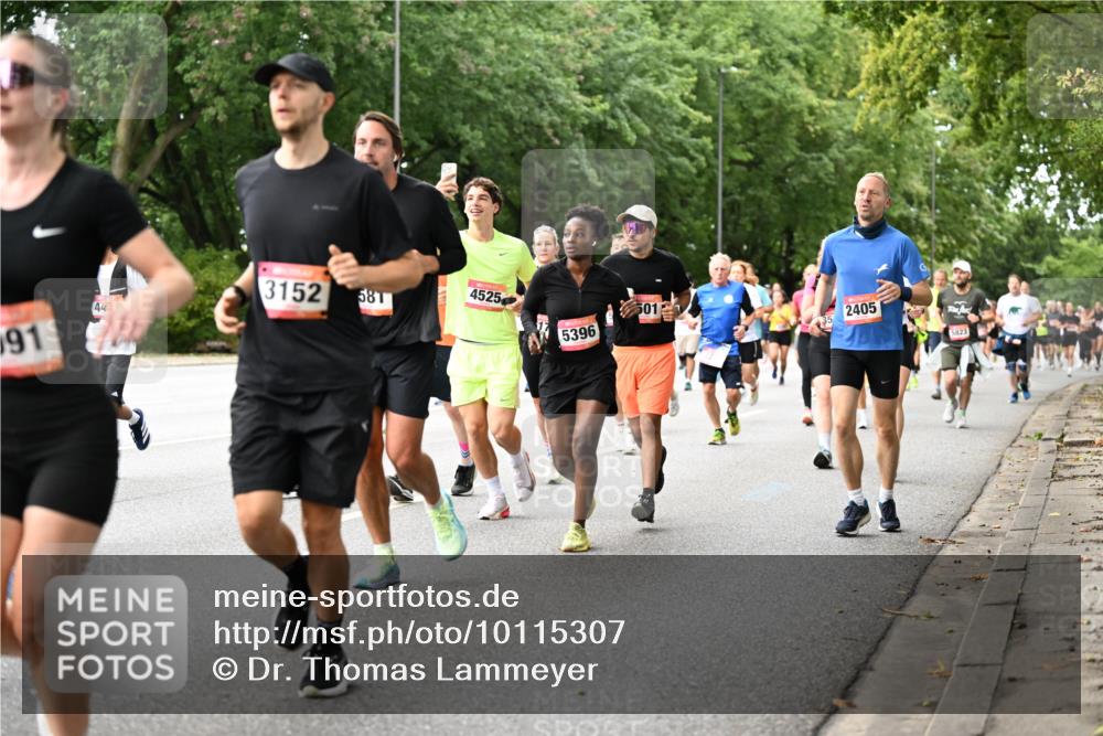 06.09.2026 - CURREX Alsterlauf Dr. Thomas Lammeyer http://msf.ph/oto/10115307 06.09.2026 09:10:16 Laufen 3152, 581, 4525, 44, 91, 5396, 501, 2405 meine-sportfotos.de