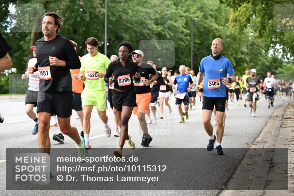 06.09.2026 - CURREX Alsterlauf Dr. Thomas Lammeyer http://msf.ph/oto/10115312 06.09.2026 09:10:17 Laufen 2581, 4053, 4525, 5396, 4501, 2405 meine-sportfotos.de