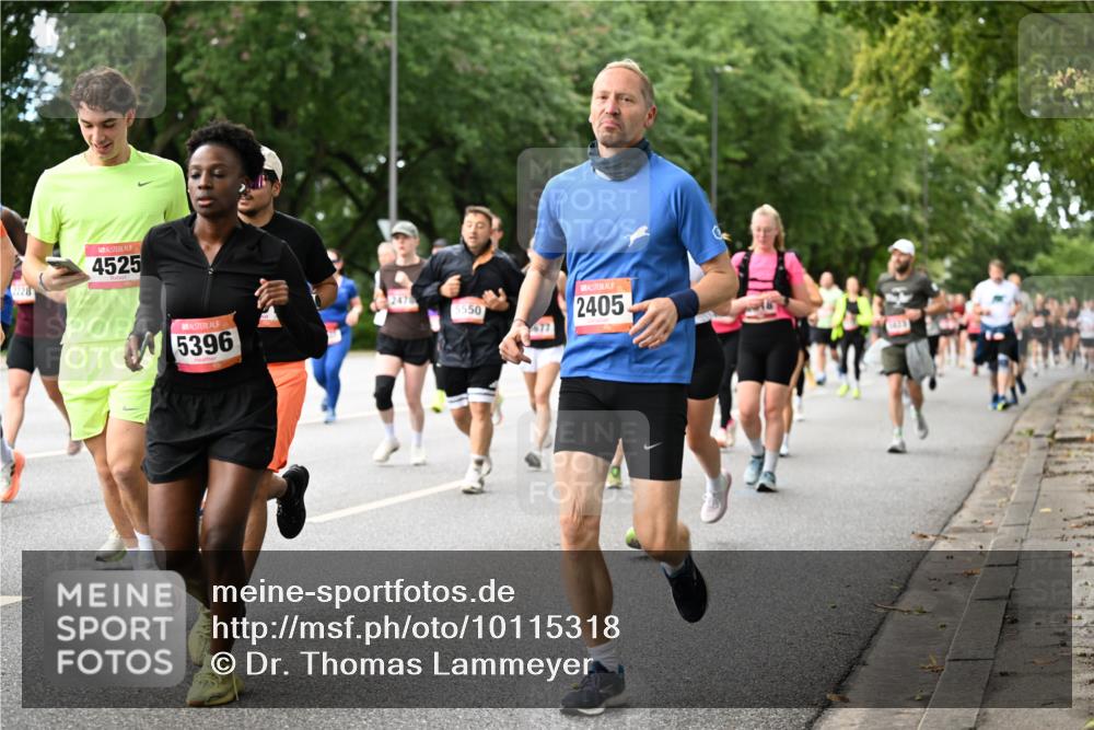 06.09.2026 - CURREX Alsterlauf Dr. Thomas Lammeyer http://msf.ph/oto/10115318 06.09.2026 09:10:18 Laufen 2228, 4525, 5396, 247, 5550, 677, 2405 meine-sportfotos.de
