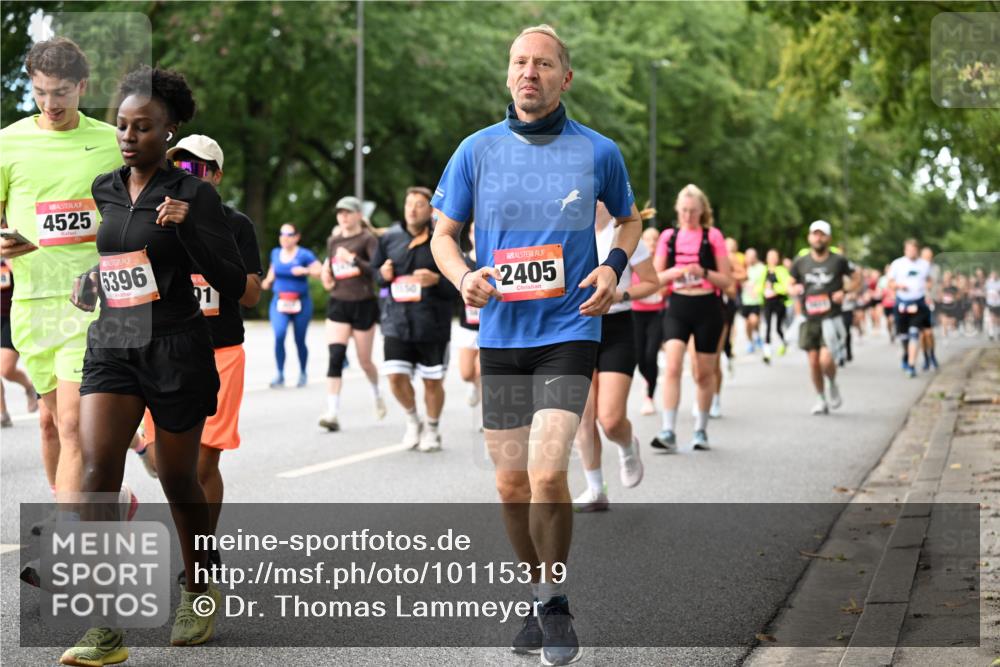06.09.2026 - CURREX Alsterlauf Dr. Thomas Lammeyer http://msf.ph/oto/10115319 06.09.2026 09:10:18 Laufen 4525, 5396, 1150, 2405 meine-sportfotos.de