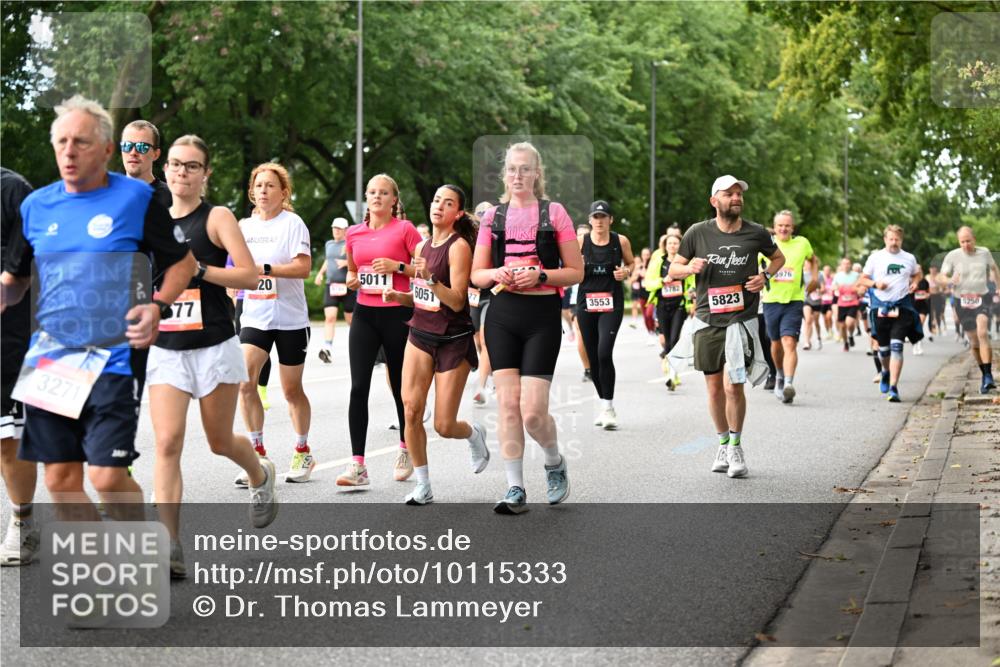 06.09.2026 - CURREX Alsterlauf Dr. Thomas Lammeyer http://msf.ph/oto/10115333 06.09.2026 09:10:20 Laufen 3271, 77, 5011, 20, 6051, 5976, 5782, 3553, 5823 meine-sportfotos.de