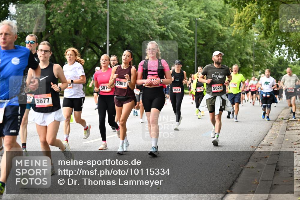 06.09.2026 - CURREX Alsterlauf Dr. Thomas Lammeyer http://msf.ph/oto/10115334 06.09.2026 09:10:20 Laufen 5677, 501, 6051, 3553, 578, 5823, 5976, 5250 meine-sportfotos.de