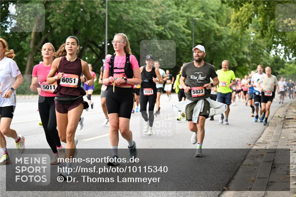 06.09.2026 - CURREX Alsterlauf Dr. Thomas Lammeyer http://msf.ph/oto/10115340 06.09.2026 09:10:21 Laufen 5011, 6051, 3553, 5823, 1976 meine-sportfotos.de