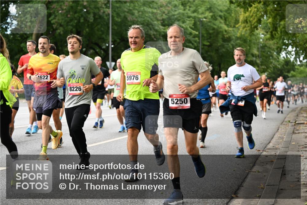 06.09.2026 - CURREX Alsterlauf Dr. Thomas Lammeyer http://msf.ph/oto/10115360 06.09.2026 09:10:24 Laufen 4622, 8226, 10, 5976, 5250 meine-sportfotos.de