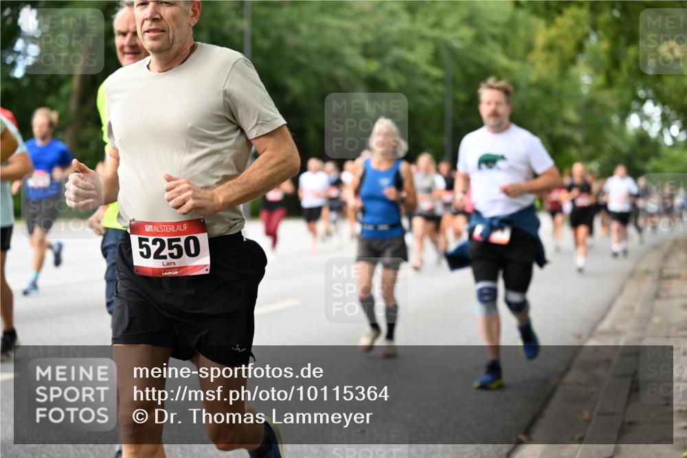 06.09.2026 - CURREX Alsterlauf Dr. Thomas Lammeyer http://msf.ph/oto/10115364 06.09.2026 09:10:25 Laufen 5250 meine-sportfotos.de