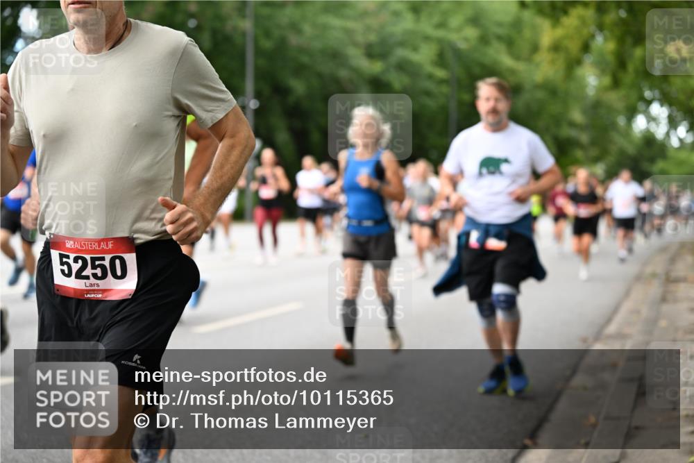 06.09.2026 - CURREX Alsterlauf Dr. Thomas Lammeyer http://msf.ph/oto/10115365 06.09.2026 09:10:25 Laufen 5250 meine-sportfotos.de