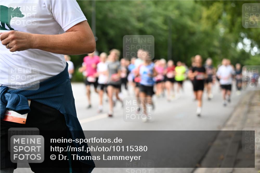 06.09.2026 - CURREX Alsterlauf Dr. Thomas Lammeyer http://msf.ph/oto/10115380 06.09.2026 09:10:27 Laufen  meine-sportfotos.de