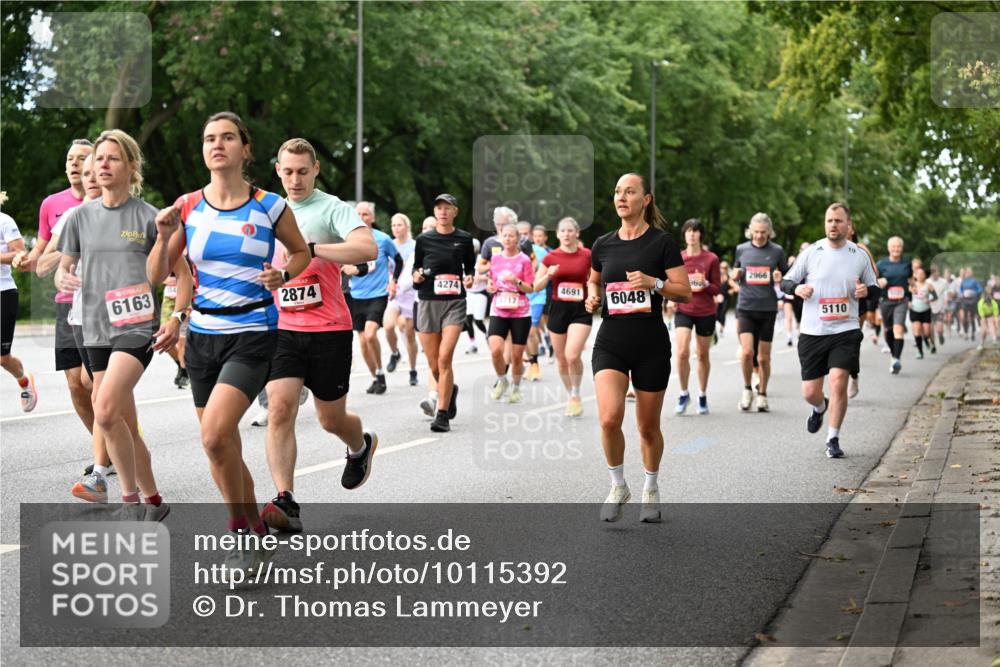 06.09.2026 - CURREX Alsterlauf Dr. Thomas Lammeyer http://msf.ph/oto/10115392 06.09.2026 09:10:29 Laufen 6163, 154, 2874, 4274, 4691, 4717, 6048, 2966, 5110 meine-sportfotos.de