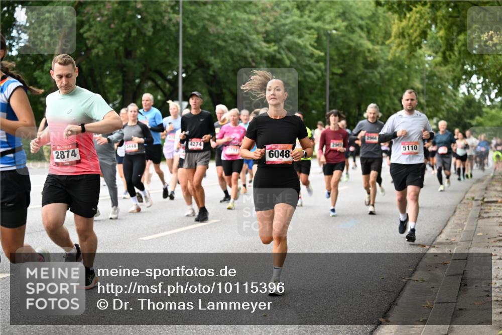06.09.2026 - CURREX Alsterlauf Dr. Thomas Lammeyer http://msf.ph/oto/10115396 06.09.2026 09:10:29 Laufen 3448, 2874, 4274, 1717, 6048, 2965, 2966, 5110 meine-sportfotos.de