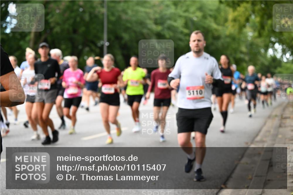 06.09.2026 - CURREX Alsterlauf Dr. Thomas Lammeyer http://msf.ph/oto/10115407 06.09.2026 09:10:31 Laufen 5110 meine-sportfotos.de