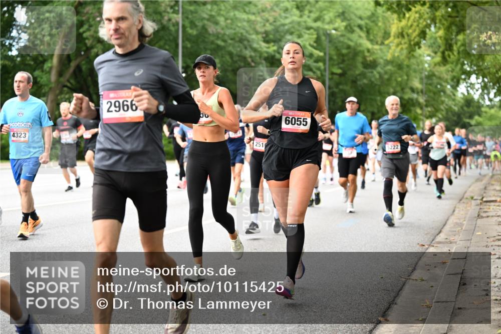 06.09.2026 - CURREX Alsterlauf Dr. Thomas Lammeyer http://msf.ph/oto/10115425 06.09.2026 09:10:33 Laufen 4323, 2966, 251, 6055, 5222 meine-sportfotos.de