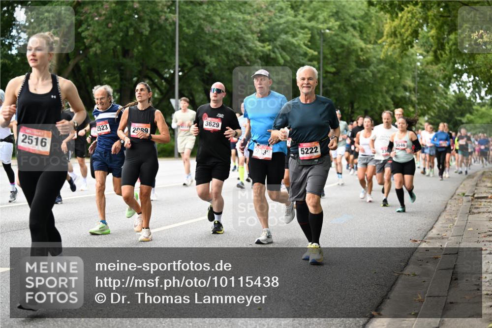 06.09.2026 - CURREX Alsterlauf Dr. Thomas Lammeyer http://msf.ph/oto/10115438 06.09.2026 09:10:35 Laufen 2516, 2523, 2089, 3629, 5222, 3546 meine-sportfotos.de