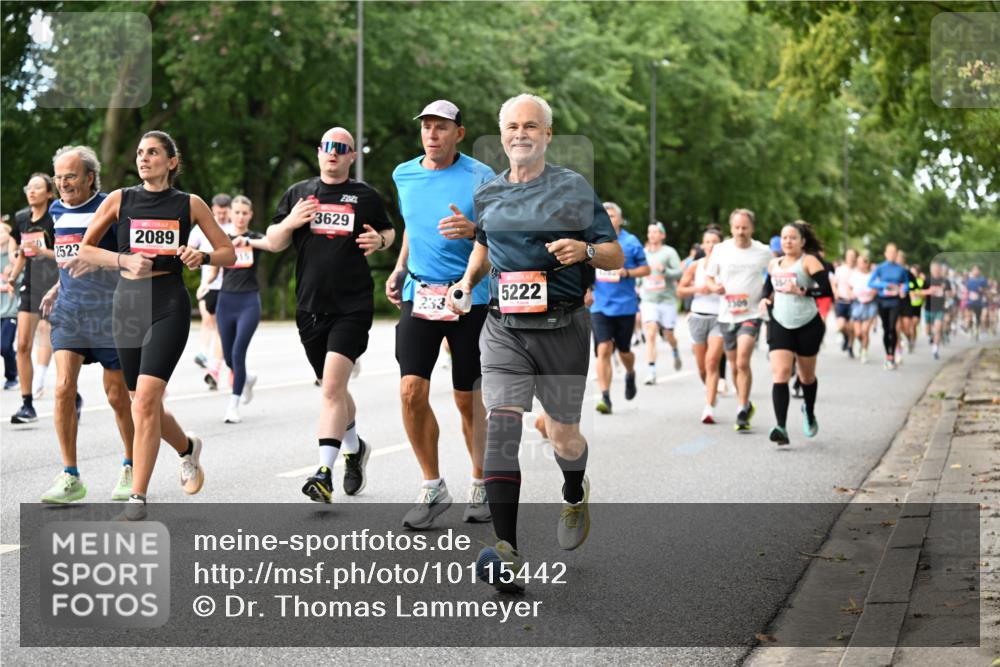 06.09.2026 - CURREX Alsterlauf Dr. Thomas Lammeyer http://msf.ph/oto/10115442 06.09.2026 09:10:35 Laufen 2523, 2089, 3629, 5222 meine-sportfotos.de