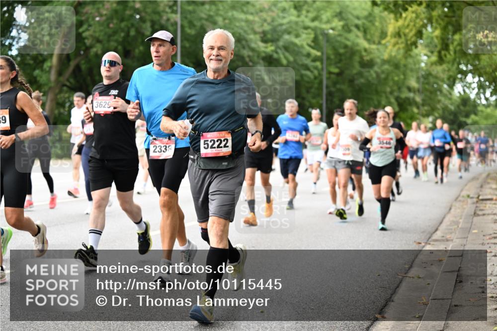 06.09.2026 - CURREX Alsterlauf Dr. Thomas Lammeyer http://msf.ph/oto/10115445 06.09.2026 09:10:36 Laufen 59, 3629, 2338, 5222 meine-sportfotos.de