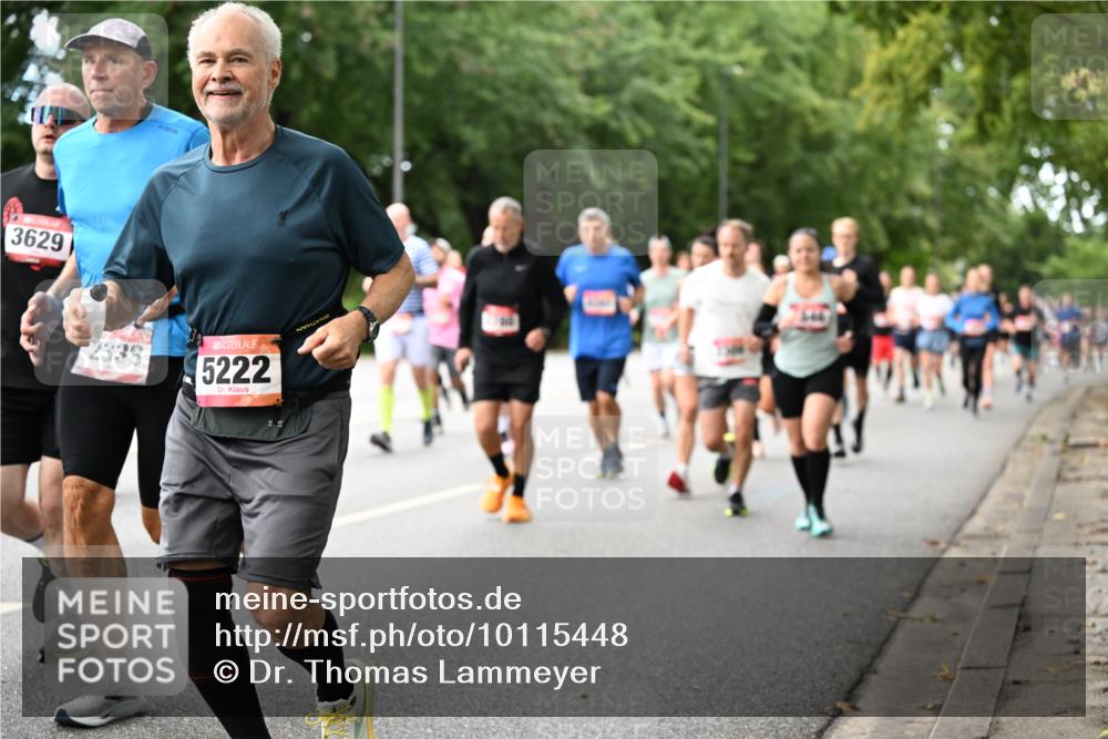 06.09.2026 - CURREX Alsterlauf Dr. Thomas Lammeyer http://msf.ph/oto/10115448 06.09.2026 09:10:36 Laufen 3629, 2338, 5222 meine-sportfotos.de