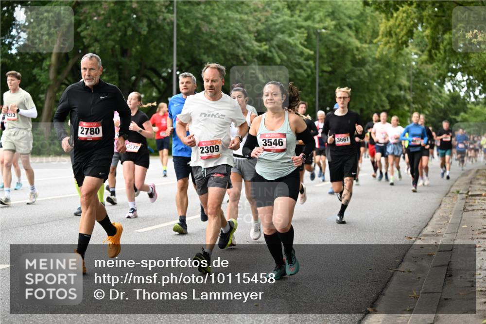 06.09.2026 - CURREX Alsterlauf Dr. Thomas Lammeyer http://msf.ph/oto/10115458 06.09.2026 09:10:37 Laufen 4223, 2780, 4579, 2309, 3546, 3661 meine-sportfotos.de