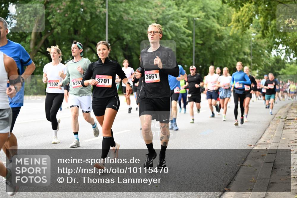 06.09.2026 - CURREX Alsterlauf Dr. Thomas Lammeyer http://msf.ph/oto/10115470 06.09.2026 09:10:39 Laufen 5382, 5381, 3701, 3661, 223 meine-sportfotos.de