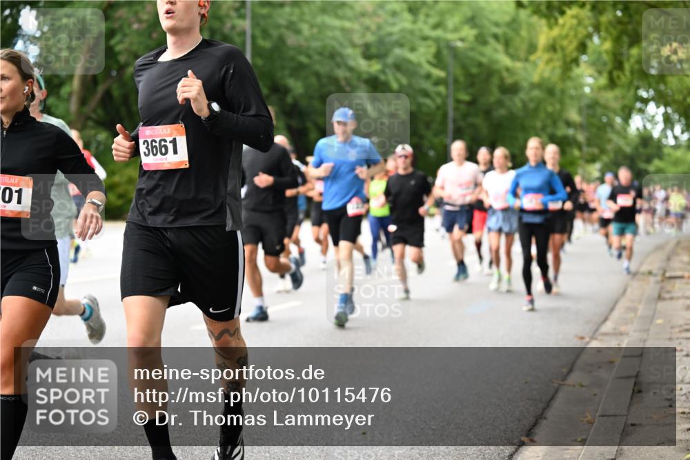 06.09.2026 - CURREX Alsterlauf Dr. Thomas Lammeyer http://msf.ph/oto/10115476 06.09.2026 09:10:40 Laufen 01, 3661 meine-sportfotos.de