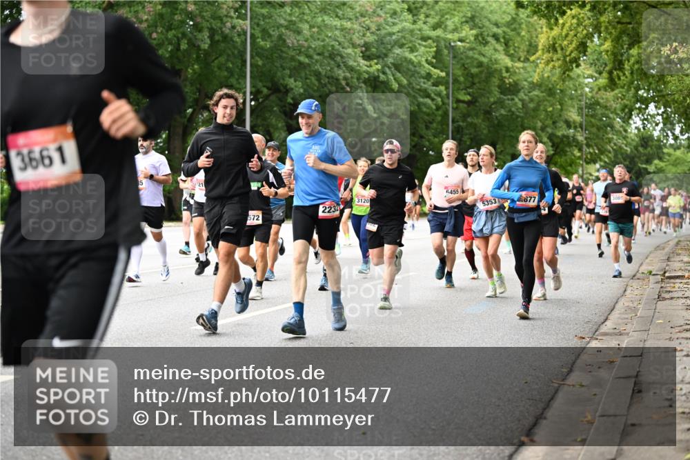 06.09.2026 - CURREX Alsterlauf Dr. Thomas Lammeyer http://msf.ph/oto/10115477 06.09.2026 09:10:40 Laufen 3661, 85, 3120, 223, 572, 6455, 5353, 877, 3085 meine-sportfotos.de