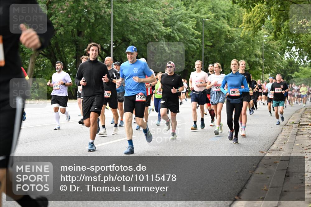 06.09.2026 - CURREX Alsterlauf Dr. Thomas Lammeyer http://msf.ph/oto/10115478 06.09.2026 09:10:40 Laufen 8035, 2015, 20, 572, 2232, 455, 535, 3089, 287 meine-sportfotos.de