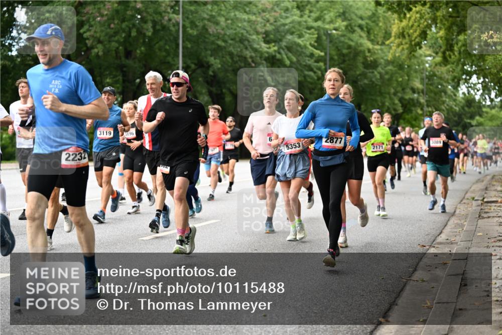 06.09.2026 - CURREX Alsterlauf Dr. Thomas Lammeyer http://msf.ph/oto/10115488 06.09.2026 09:10:42 Laufen 2015, 20, 2232, 3119, 5696, 6, 2175, 2677, 5353, 2877, 2171, 3089 meine-sportfotos.de