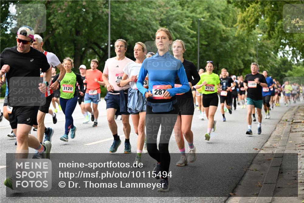 06.09.2026 - CURREX Alsterlauf Dr. Thomas Lammeyer http://msf.ph/oto/10115494 06.09.2026 09:10:42 Laufen 3120, 2672, 64, 287, 3089, 2171 meine-sportfotos.de
