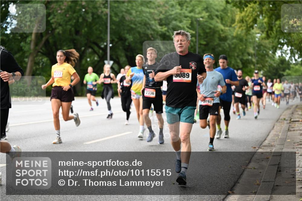 06.09.2026 - CURREX Alsterlauf Dr. Thomas Lammeyer http://msf.ph/oto/10115515 06.09.2026 09:10:45 Laufen 227, 2336, 3089, 261 meine-sportfotos.de