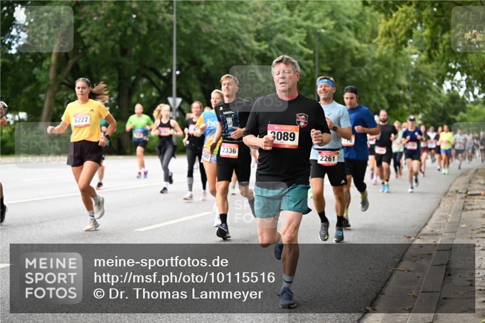 06.09.2026 - CURREX Alsterlauf Dr. Thomas Lammeyer http://msf.ph/oto/10115516 06.09.2026 09:10:45 Laufen 6227, 2336, 3089, 2261 meine-sportfotos.de