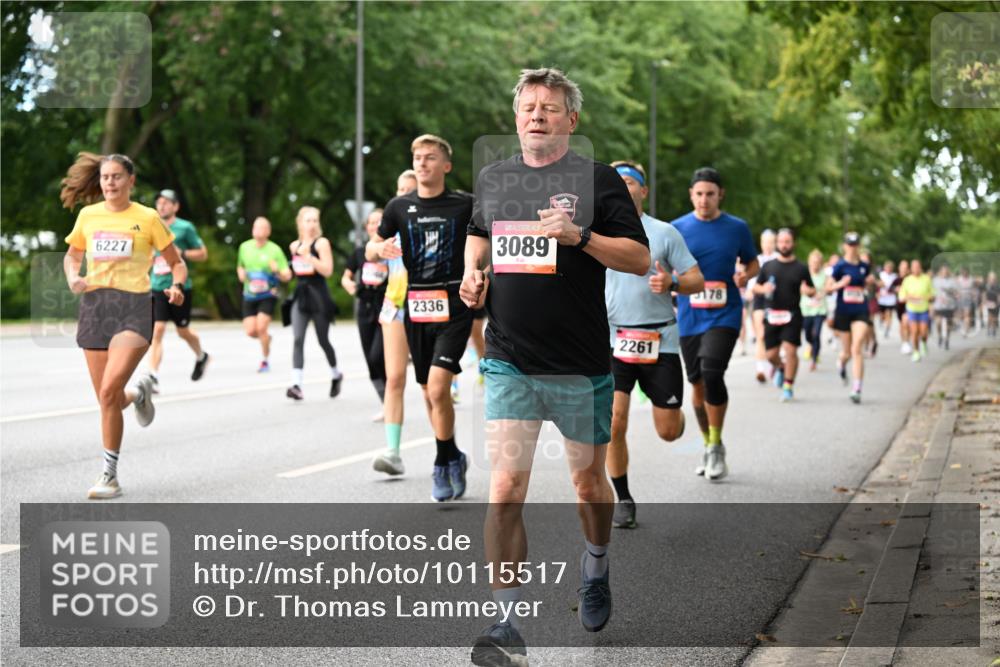 06.09.2026 - CURREX Alsterlauf Dr. Thomas Lammeyer http://msf.ph/oto/10115517 06.09.2026 09:10:45 Laufen 6227, 2336, 3089, 2261, 178 meine-sportfotos.de