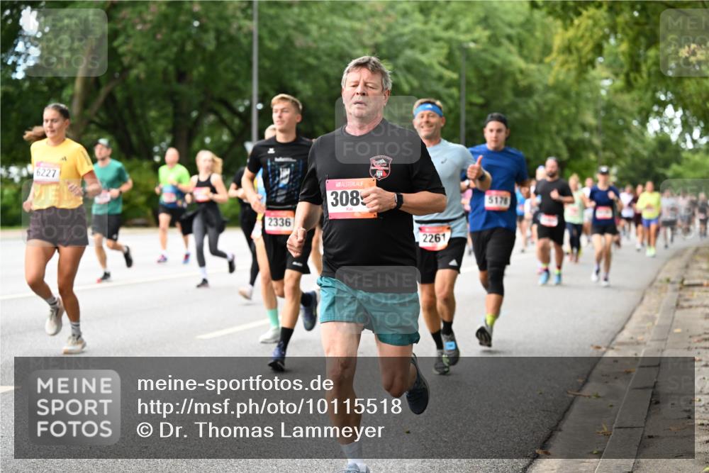 06.09.2026 - CURREX Alsterlauf Dr. Thomas Lammeyer http://msf.ph/oto/10115518 06.09.2026 09:10:46 Laufen 6227, 2336, 308, 2261, 5178 meine-sportfotos.de