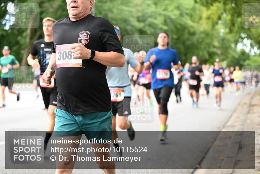 06.09.2026 - CURREX Alsterlauf Dr. Thomas Lammeyer http://msf.ph/oto/10115524 06.09.2026 09:10:46 Laufen 308, 261 meine-sportfotos.de