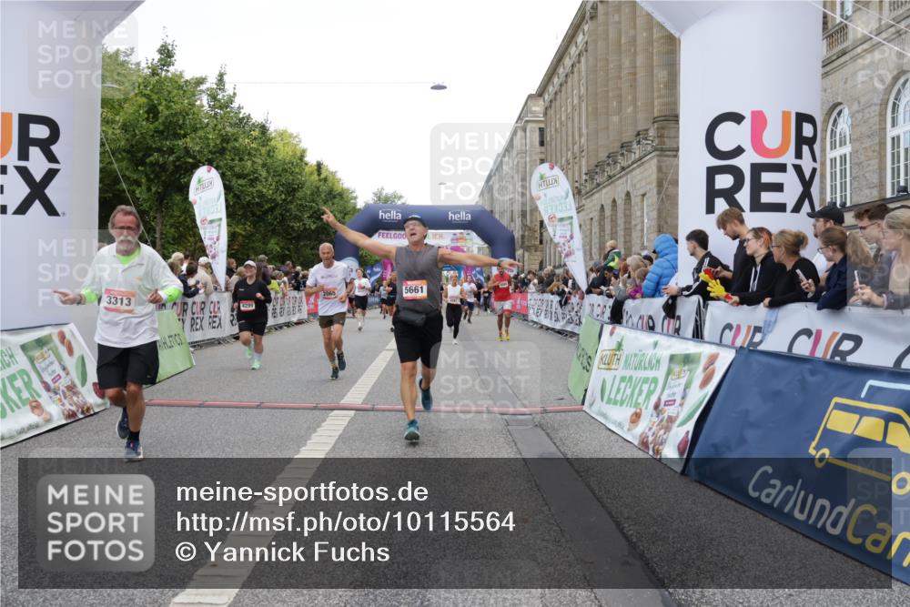 06.09.2026 - CURREX Alsterlauf Yannick Fuchs http://msf.ph/oto/10115564 06.09.2026 09:58:54 Ziel 2017, 2065, 2244, 2711, 3078, 3313, 3323, 3691, 4048, 4080, 4081, 4299, 4605, 4779, 5100, 5557, 5661, 6111, 6311 meine-sportfotos.de