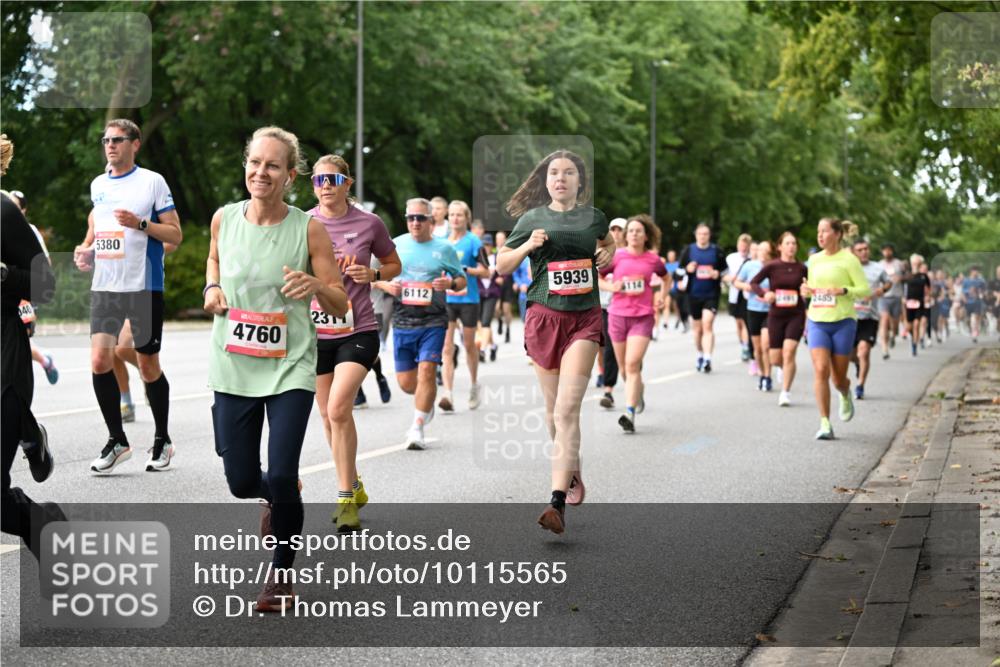 06.09.2026 - CURREX Alsterlauf Dr. Thomas Lammeyer http://msf.ph/oto/10115565 06.09.2026 09:10:52 Laufen 40, 5380, 4760, 231, 6112, 5939, 6114, 2485 meine-sportfotos.de
